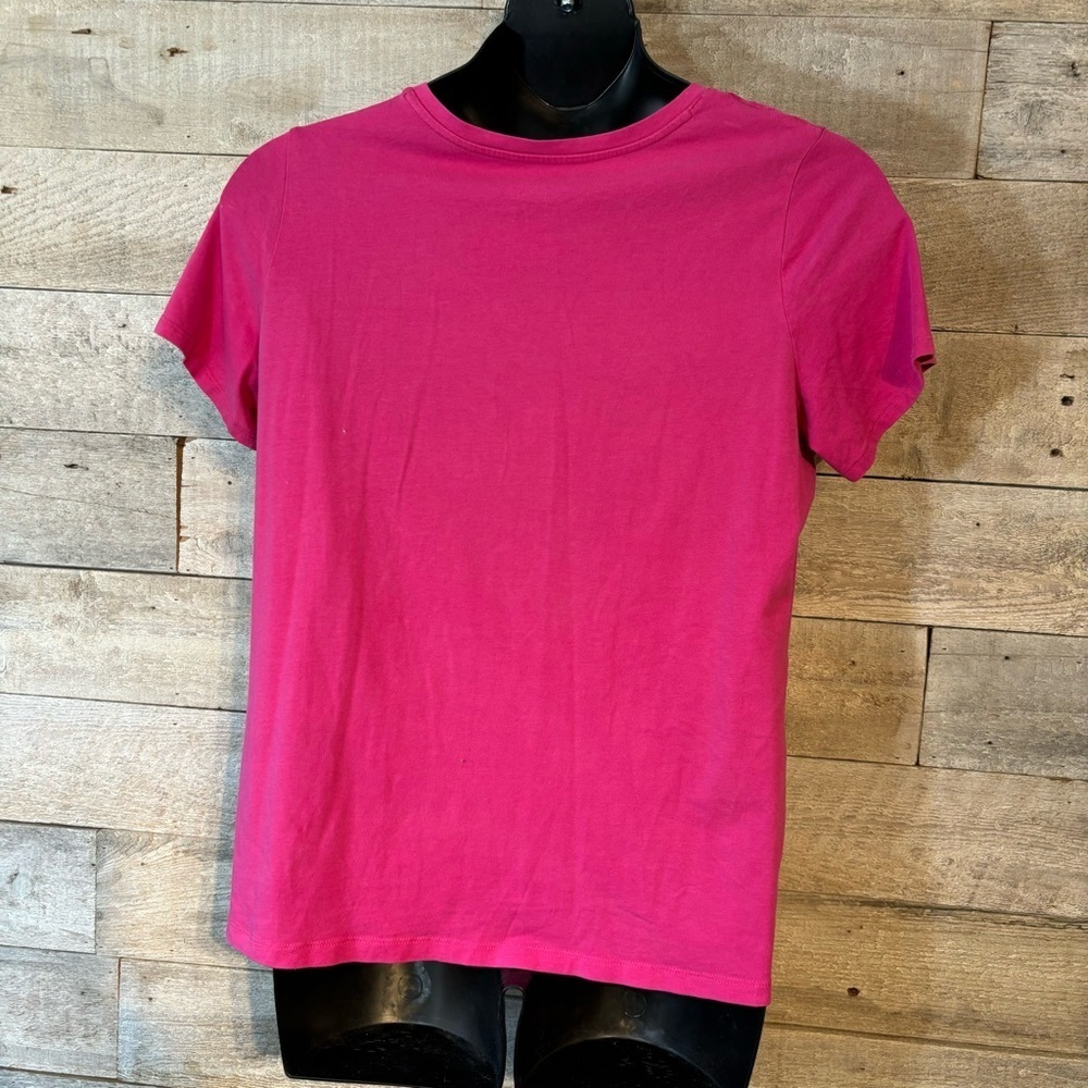 🛍️3/$30 Lord &  Taylor women’s fuchsia v-neck short-sleeved t-shirt size 1X‎ - Picture 3 of 7